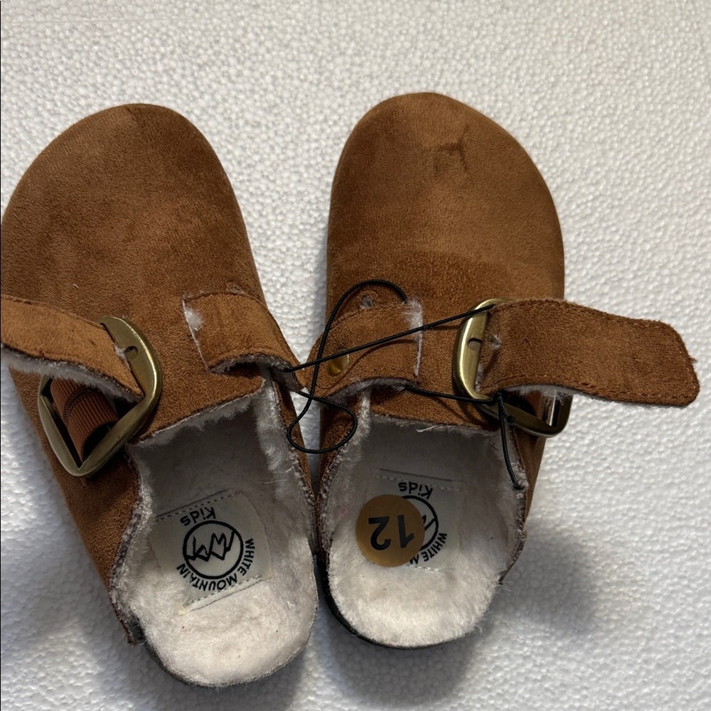 White Mountain Brown Kids Slippers with Gold Buckle